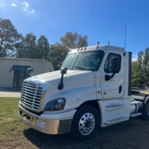 2016 Freightliner DAY CAB