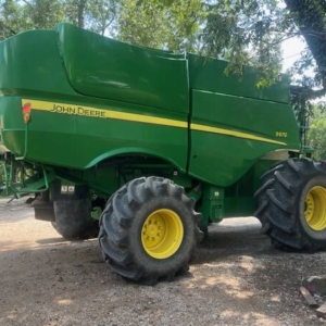 2013 John Deere S670