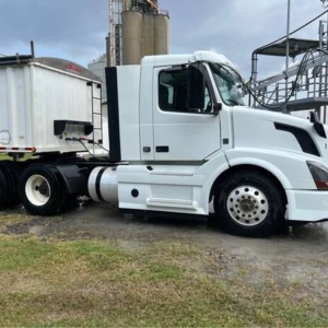 2018 Volvo VNL42T430